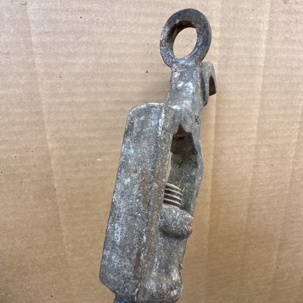 Trumbull Fire Hydrant Wrench Tool Knurled Handle Tool Vintage