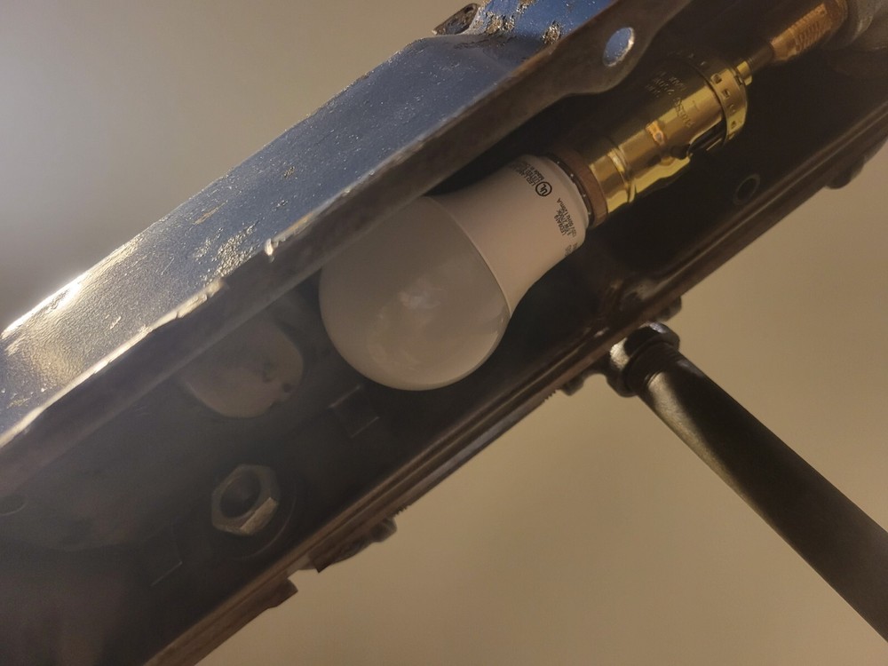 Powered By Ford Valve Cover Desk Lamp