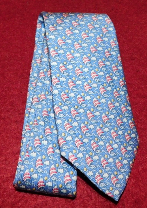 BOY'S VINEYARD VINES MADE IN U.S.A. LIGHT BLUE/RED/WHITE SAIL BOAT MOTIF TIE.