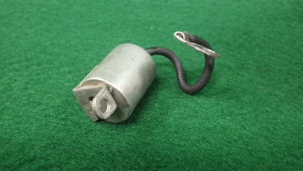 NOS Ignition Points And Condenser Set Lucas DCB101C DSB116C