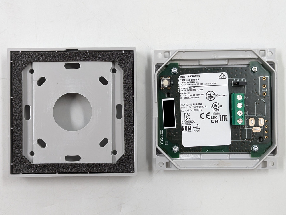 Salto NRF30 Inspired Access RF Node 3 Bluenet (RFNODE3) White