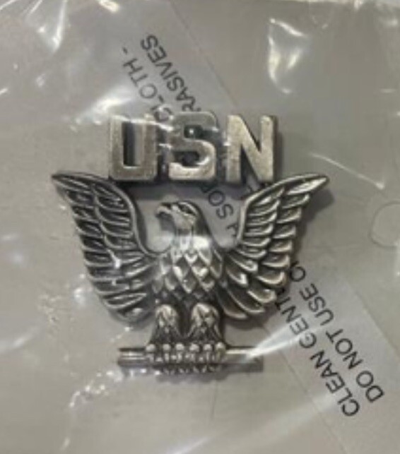 GENUINE U.S. NAVY CAP DEVICE: Silver EAGLE WITH CHEVRONS