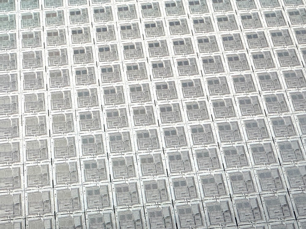 Dallas Semiconductor Microprocessor CPU Intel 8051 MCS-51 6”/150mm Wafer 87C520