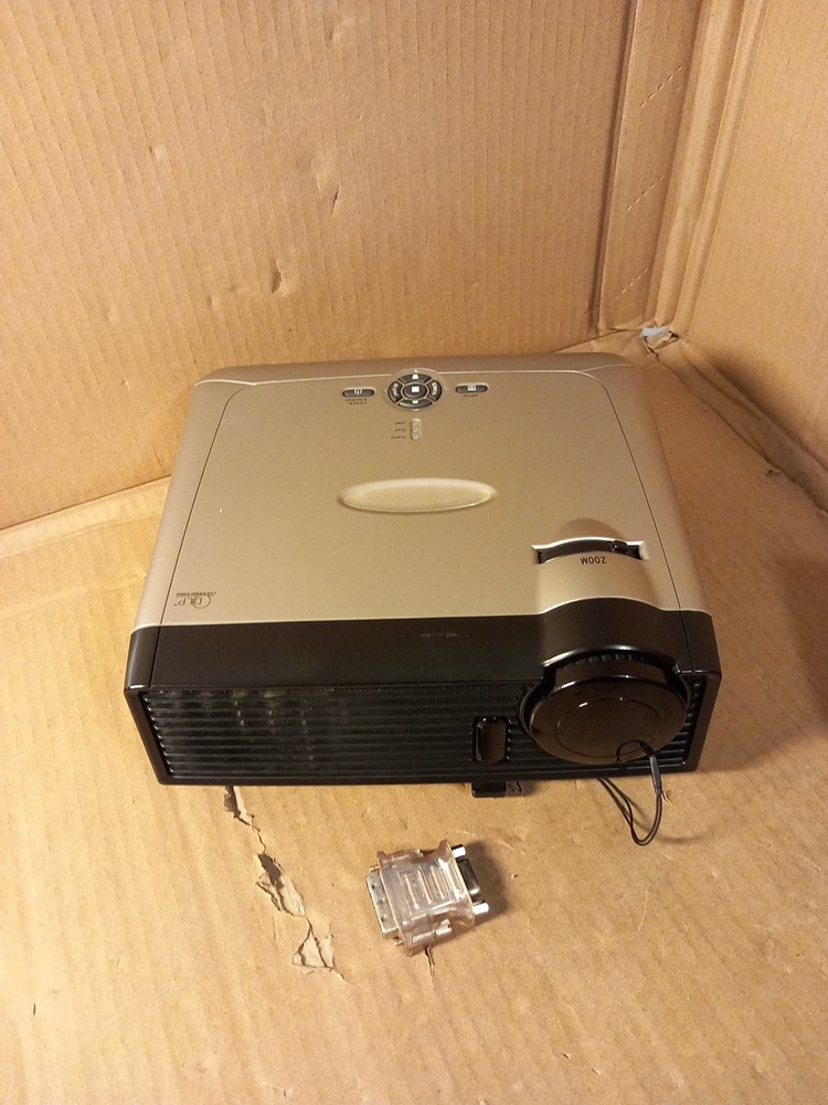 Optoma EP719R DMD PROJECTION DISPLAY Digital projector + CASE