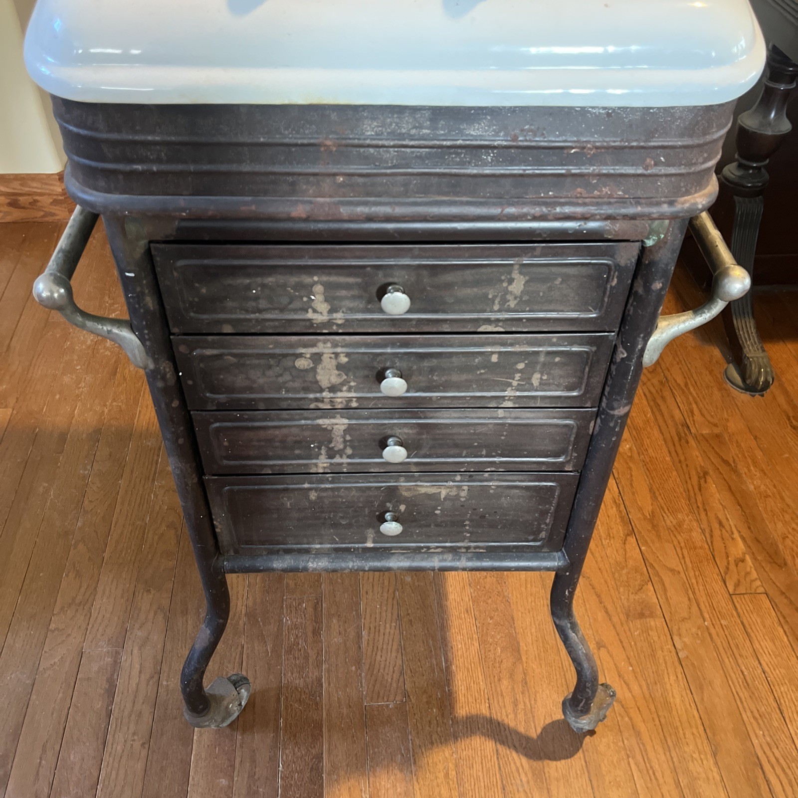 Shock Therapy McIntosh Polysine Generator Quck Medical Device And 4 Drawer Stand