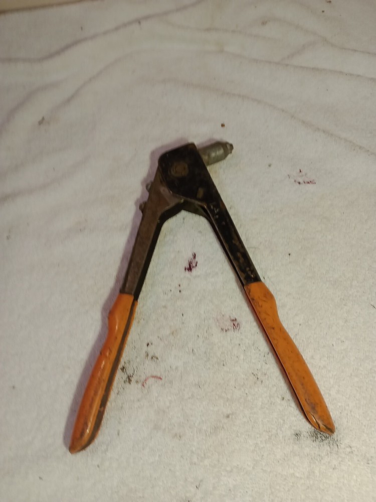 Vintage Rivet Gun good working order