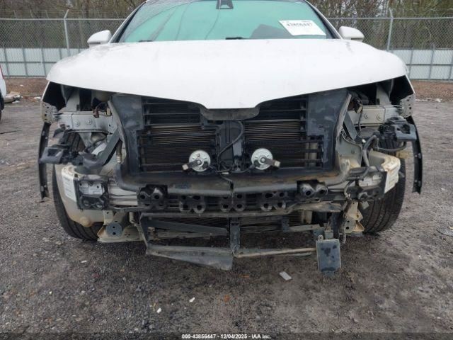 MKX 2016 Glove Box 4930830