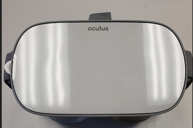 Oculus Go Standalone Virtual Reality Headset 32GB Gray Bluetooth Wireless