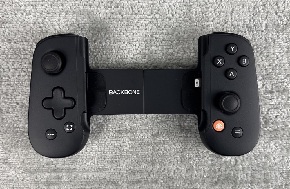 Backbone One Mobile Gaming Controller for iPhone (Lightning) - Black - 1st Gen