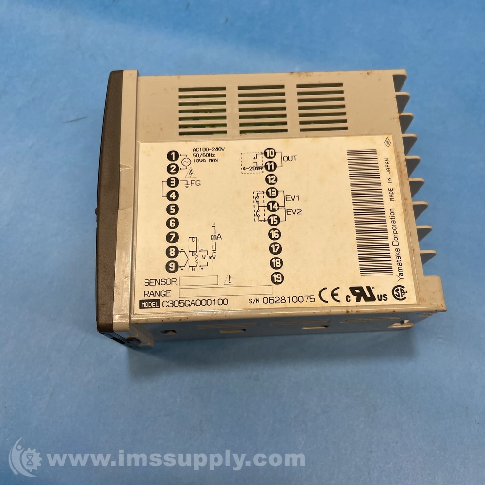 Yamatake SDC30 Temperature Controller FNOB