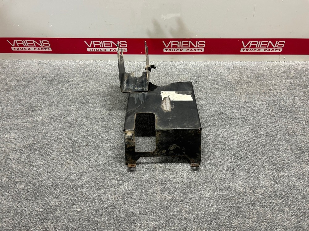 KENWORTH R11-1785 BRACKET-CLC