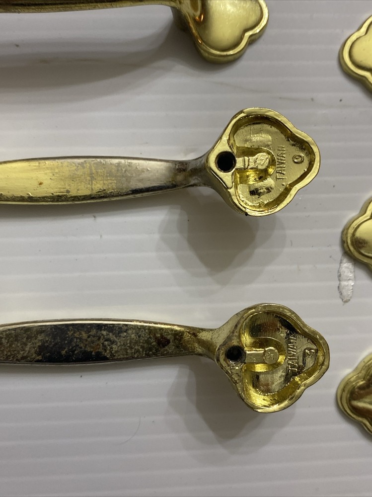 12 Vintage Brass Cabinet Door Drawer Handles Pulls Knobs Architectural Salvage