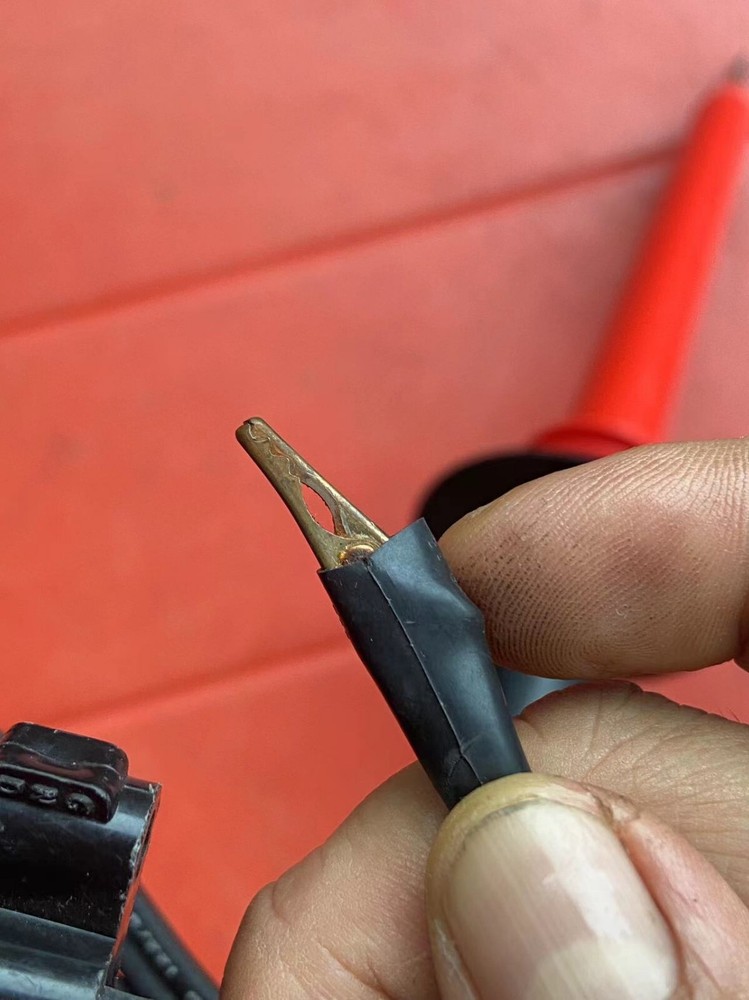 Fluke 80K-40 High Voltage Probe 40KV PK MAX
