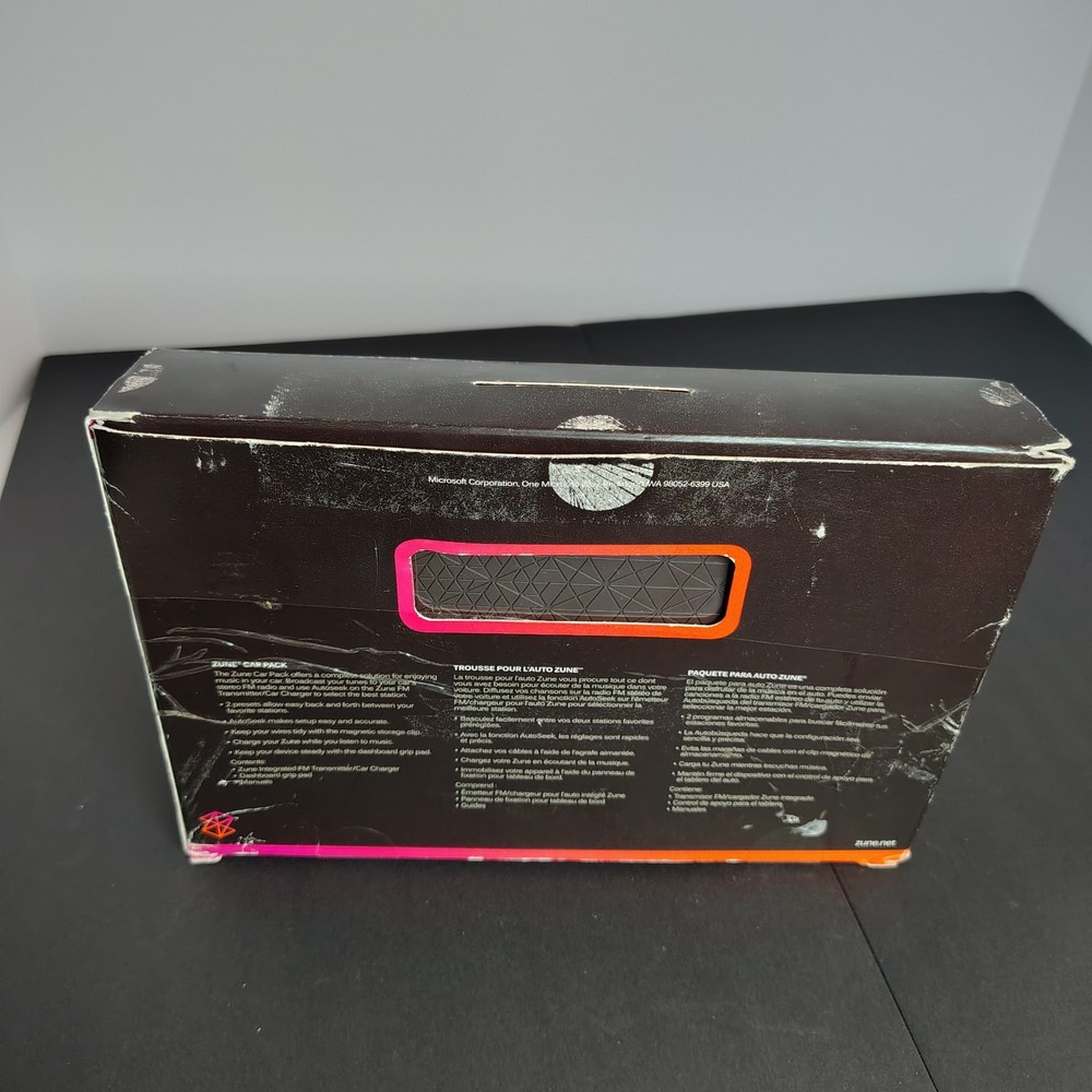 Microsoft Zune Car Pack - Charger FM Transmitter - Excellent Condition