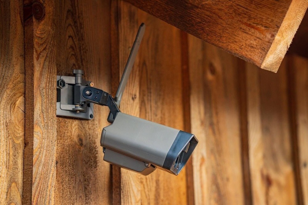 TACTACAM Defend Cellular Security Camera - No WiFi Required - Motion...