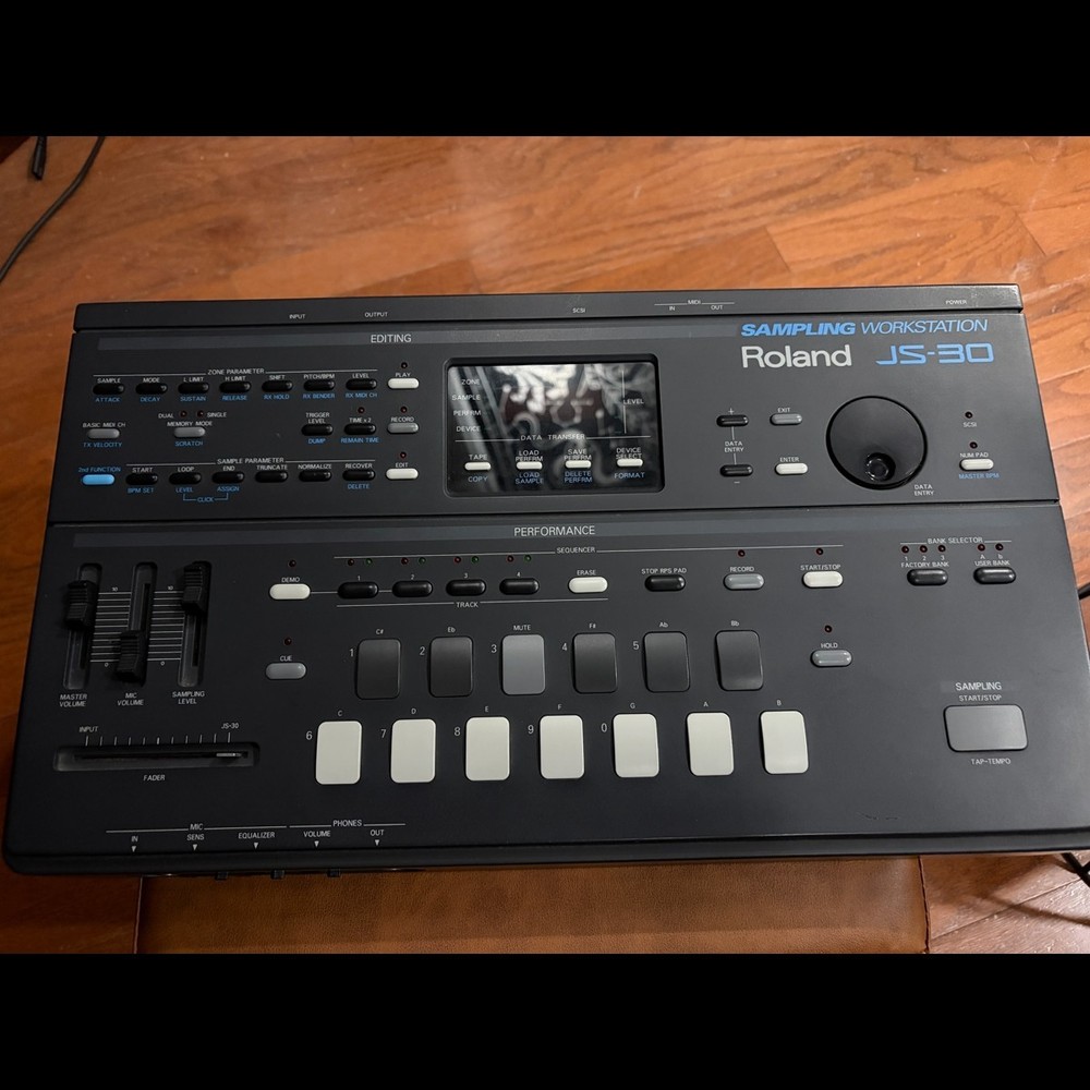 Roland JS-30 Sampling Workstation 8 Bit Sampler