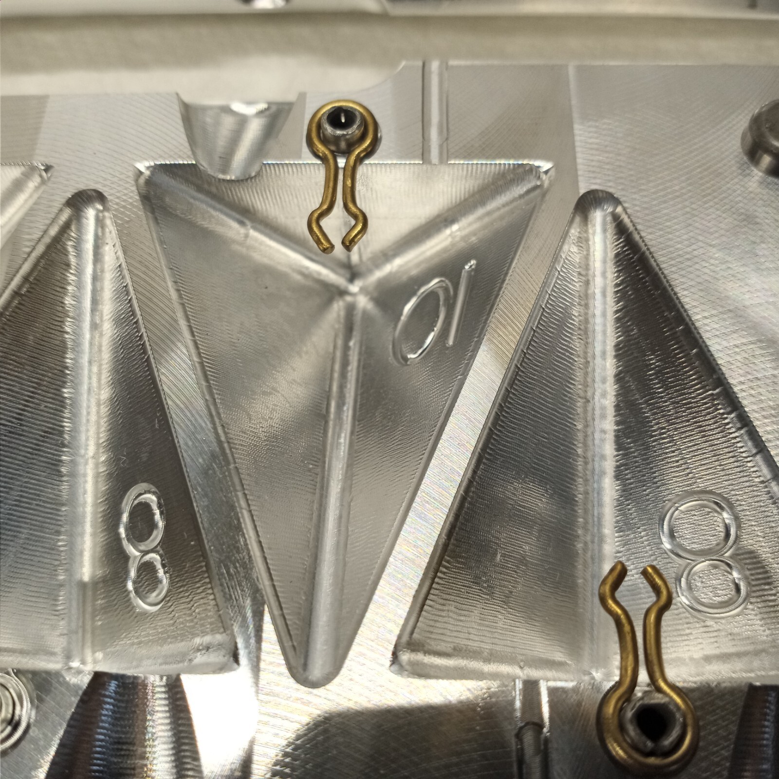 8 oz and 10 oz Combo Pyramid Sinker Production Mold ( 14 cavity ) Aluminum CNC