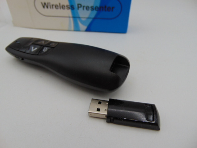Qui Technology Wireless Presenter Clicker & Laser Pointer 2.4GHz USB Receiver