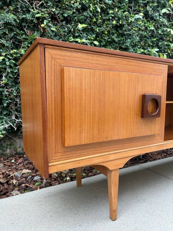 Mid Century Modern Teak Credenza/Sideboard