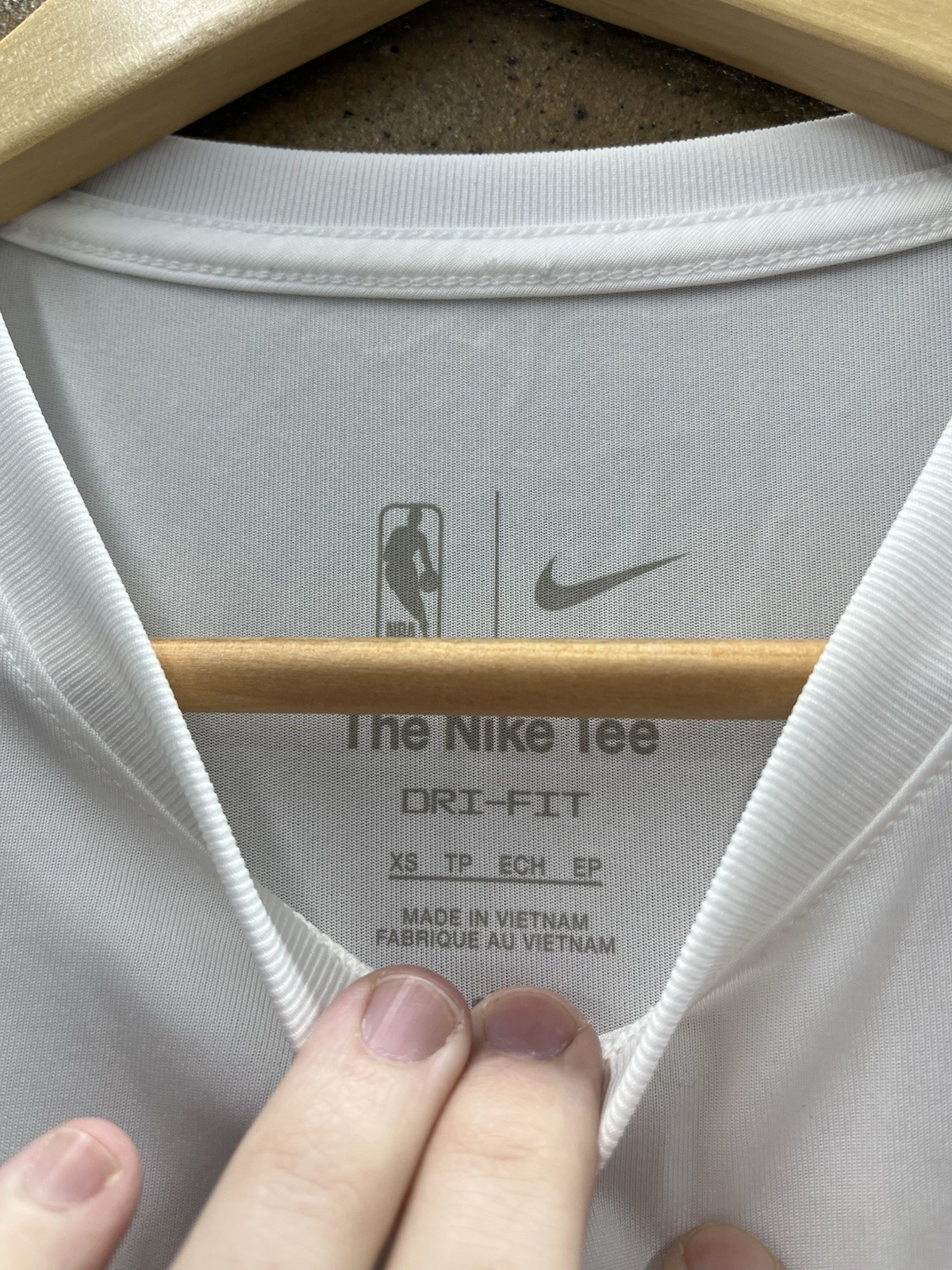 Cleveland Cavaliers NBA Women’s Nike T-Shirt Dri-Fit XS NWT