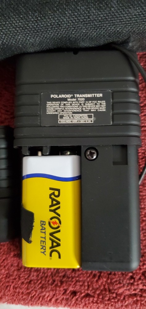 Polaroid Remote Trigger System 7020 Transmitter and 7030 Receiver With Case
