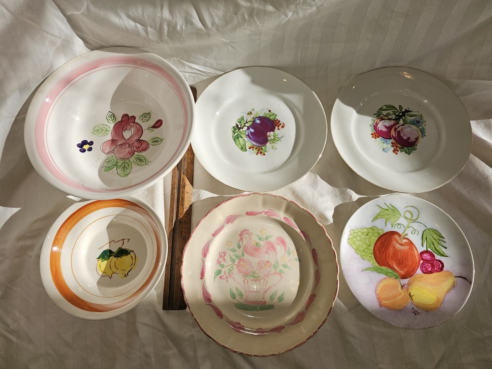 Vintage fruit themed plates and bowls