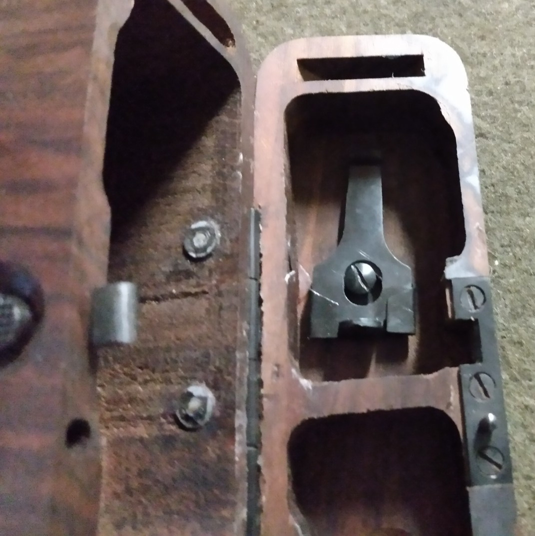 WOODEN ENCLOSED PISTOL HOLSTER WWI GERMAN P08 LUGER "Like a Broomhandle" Mauser