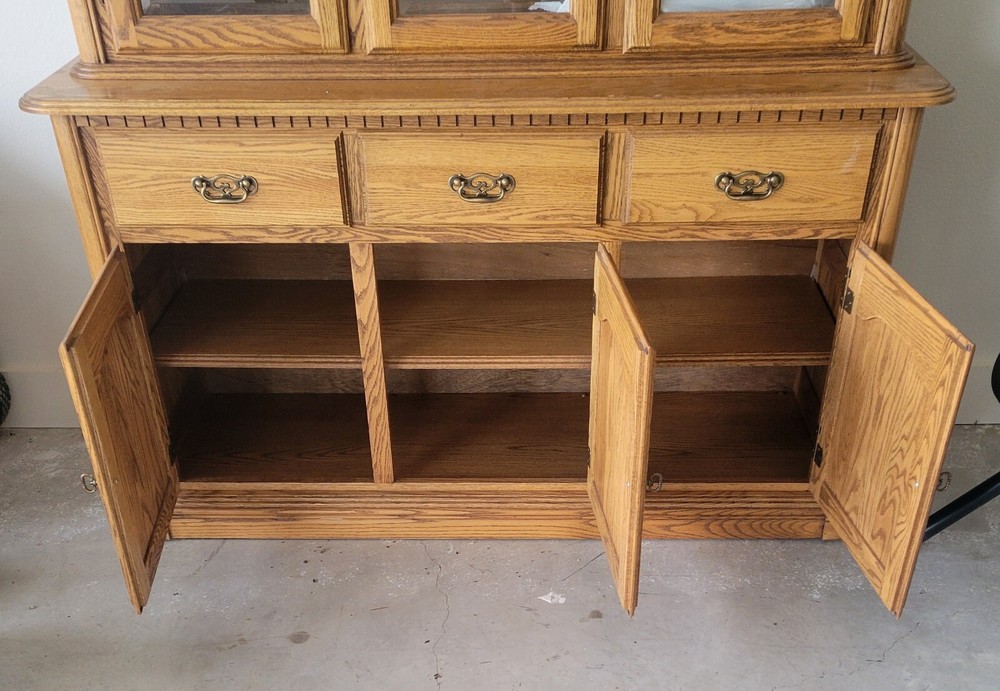 Oak Hutch