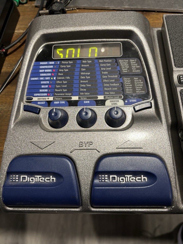 Dynamic! DIGITECH RP300 MODELING Guitar Processor