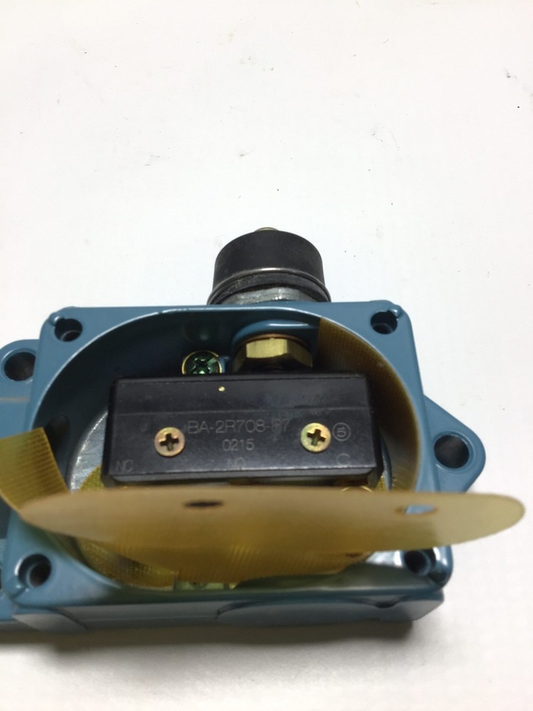 Honeywell BAF1-2RN-RH Micro Switch 20A