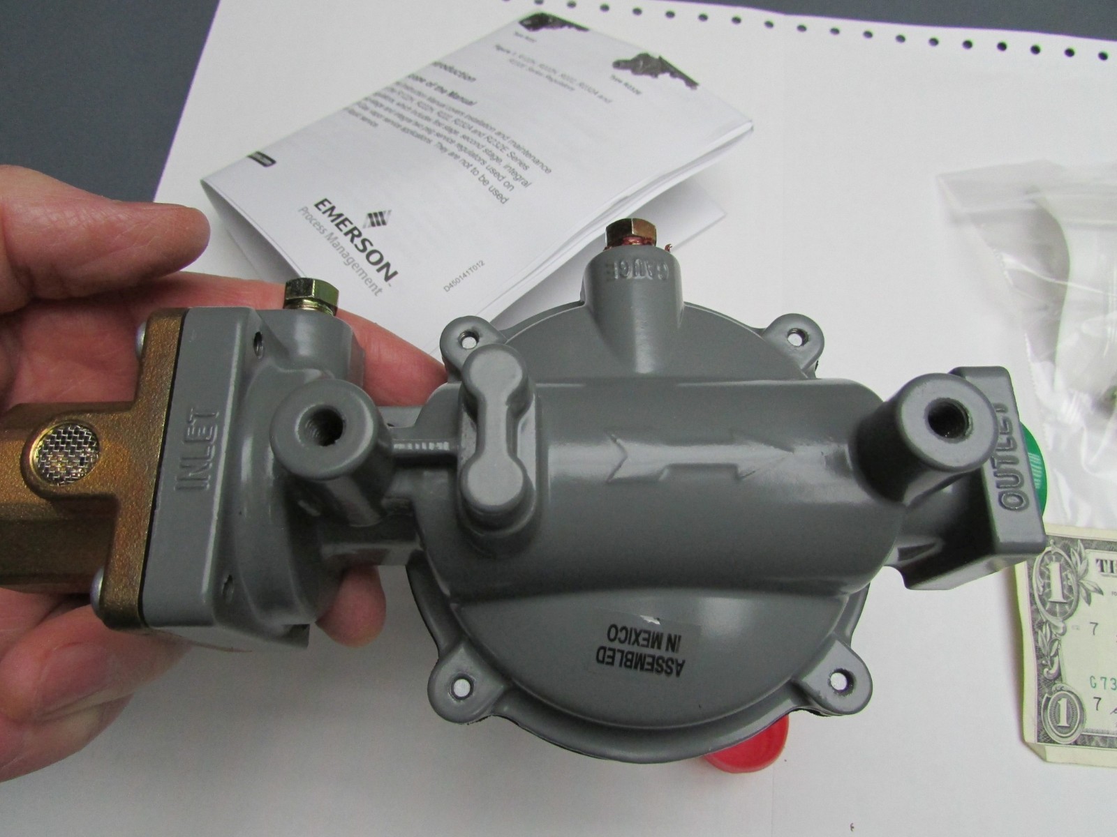 Emerson-Fisher 2-Stage LP Gas Propane Regulator Valves 550K BTU FPOL x 1/2" NPT