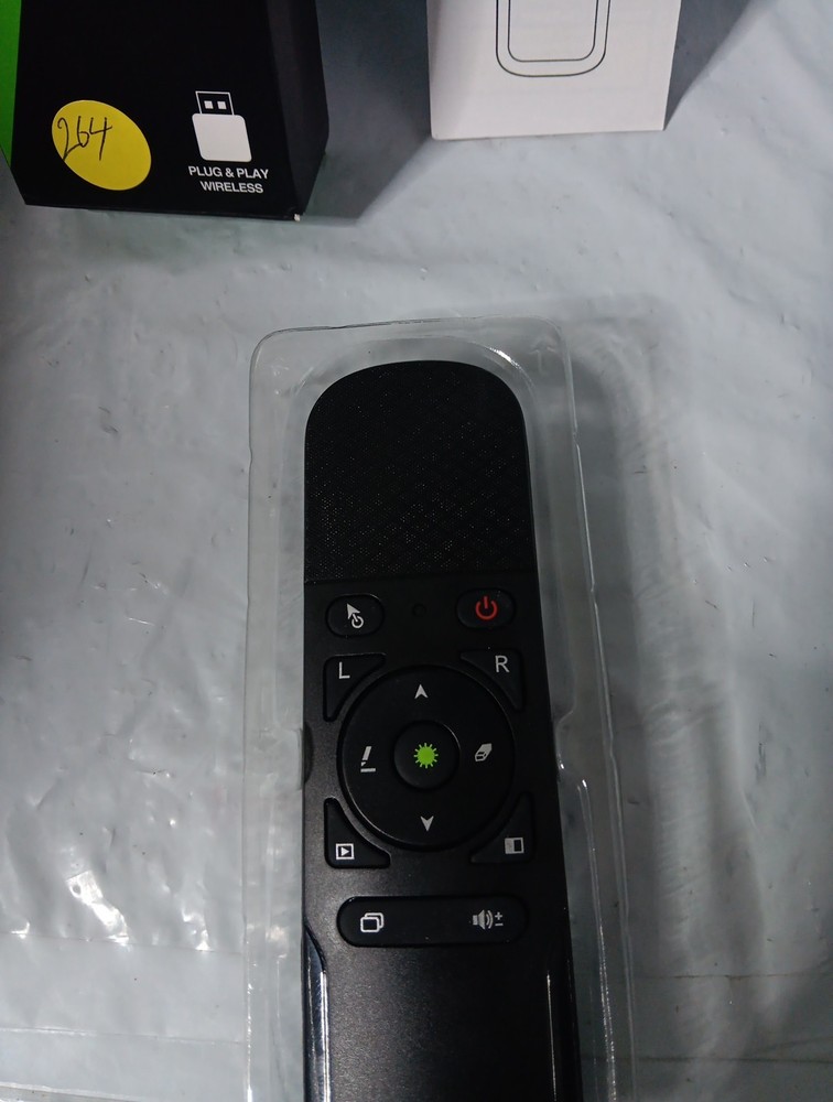 generic wireless presenter clicker ,wireless device"Plug & Play