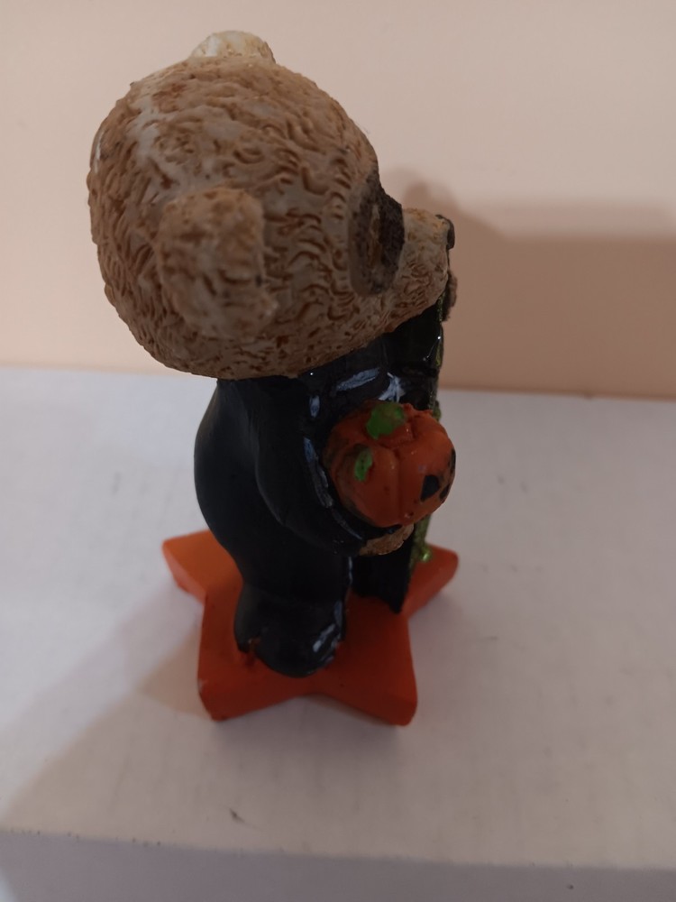 Halloween EEK BEAR
