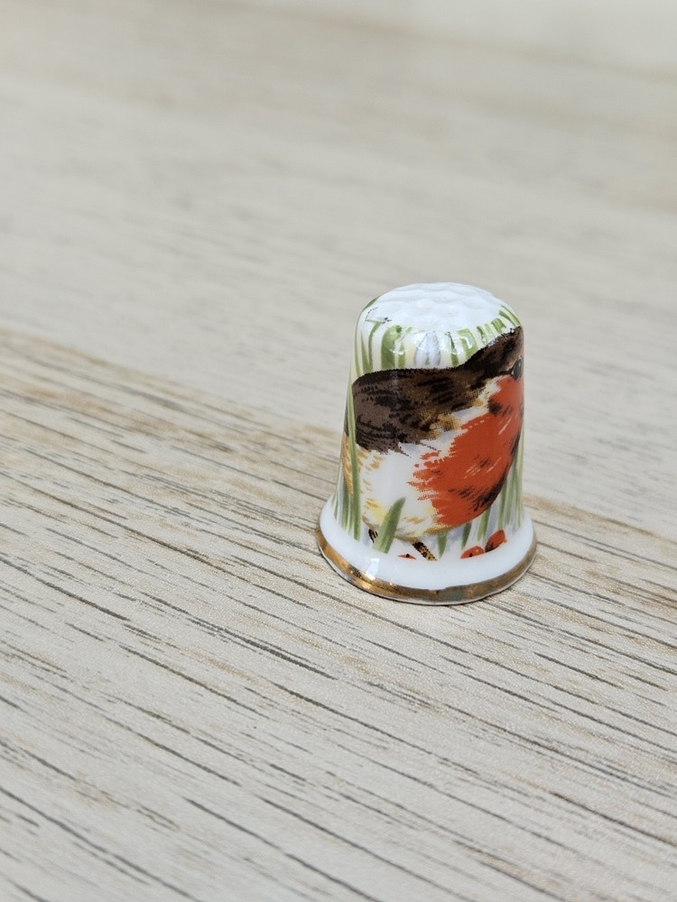 Robin bird bone china thimble