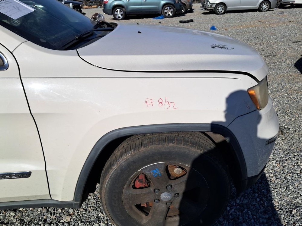 CHERGRAND 2011 Glove Box 4870195