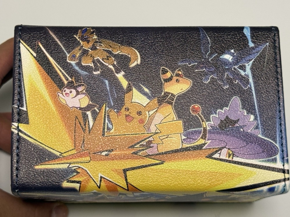 Pikachu Lighting Deck Box