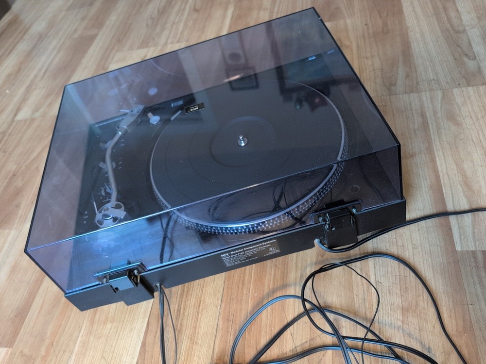 MCS 6700 (Technics) DIRECT DRIVE TURNTABLE - Gorgeous Condition!