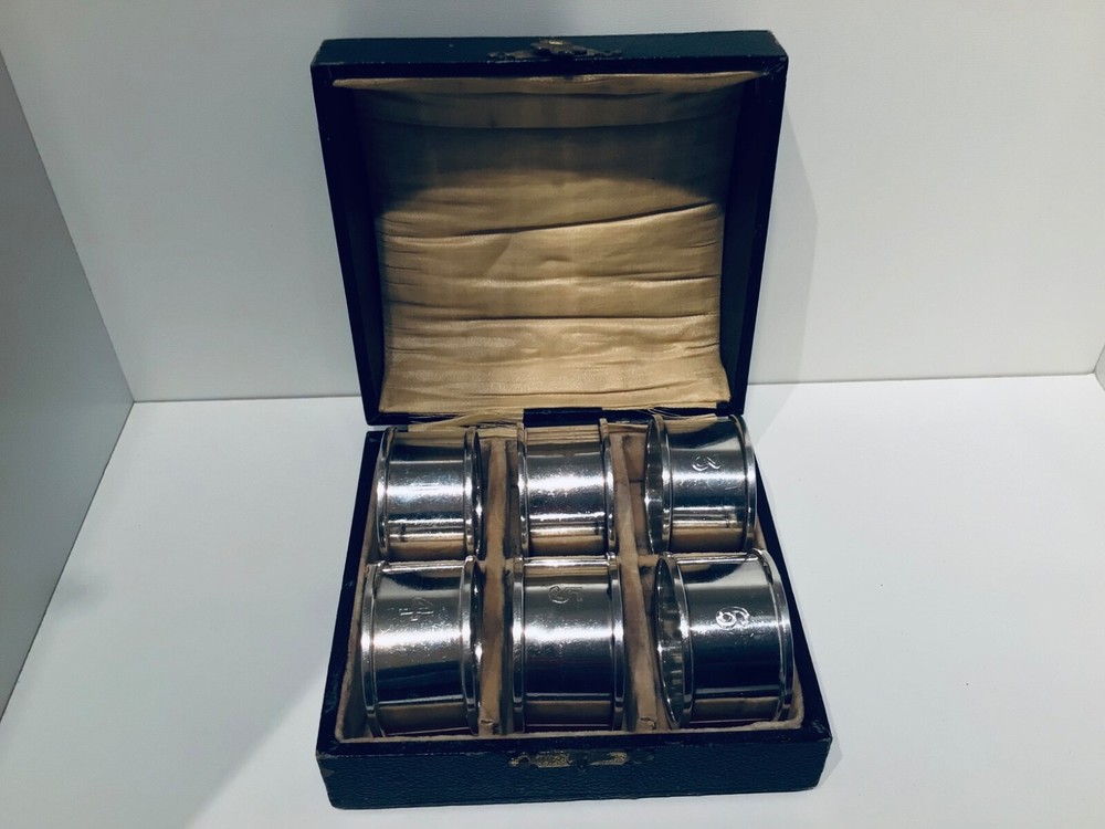 Cased Set 6 Solid Silver Napkin Rings, Birmingham 1914
