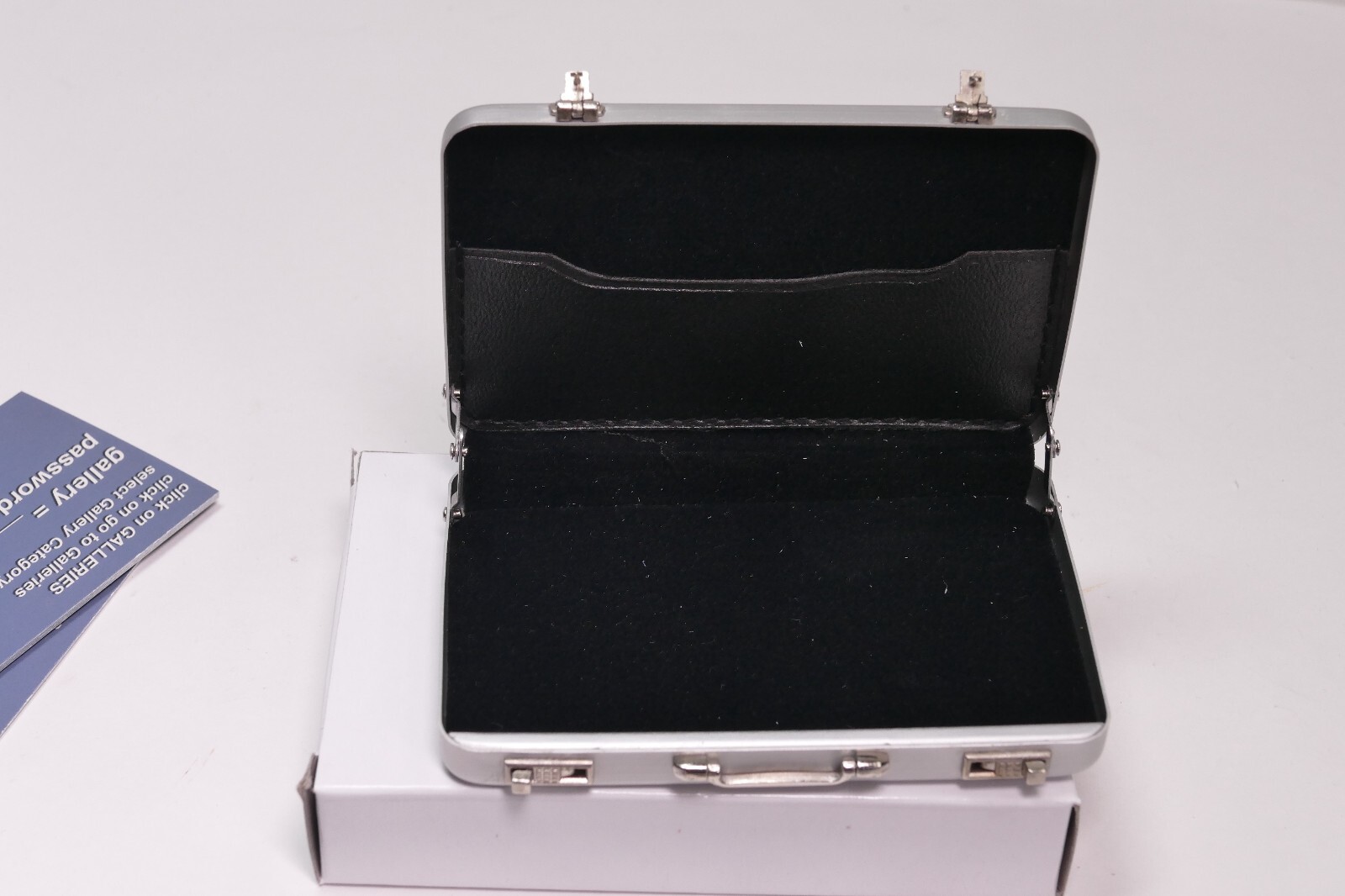 MINI Briefcase Business Card Case - Card Holder - NEWLINEPHOTO.COM LOGO
