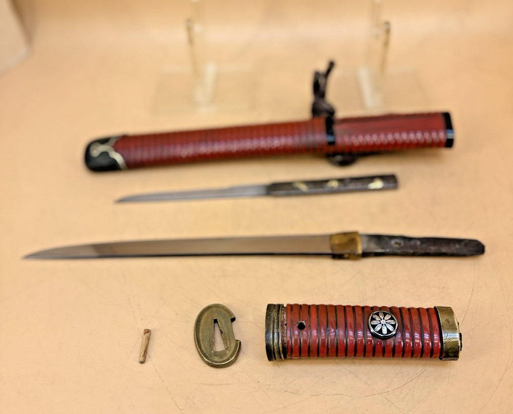 Japanese Edo Red Lacquer Tanto, Signed Blade & Complete Fitting Set