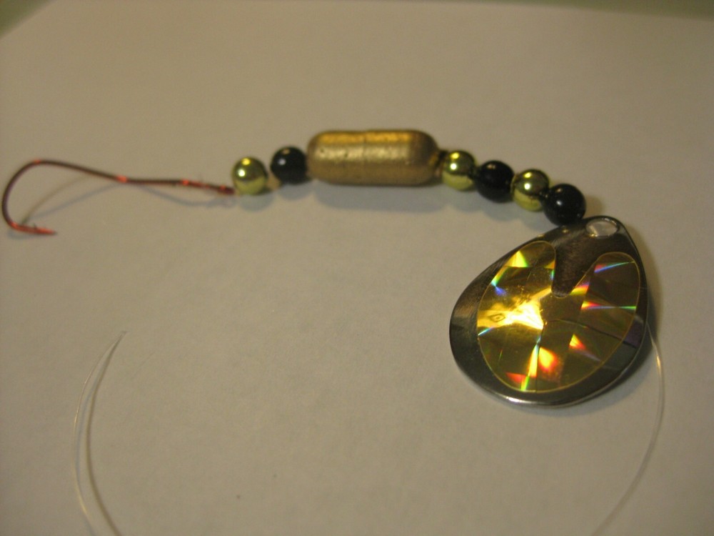 Red Slow Death Hook Float Floating Spinner Blades Rig (Gold Holographic)