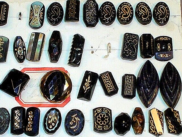 TWO SHEETS ANTIQUE BUTTONS