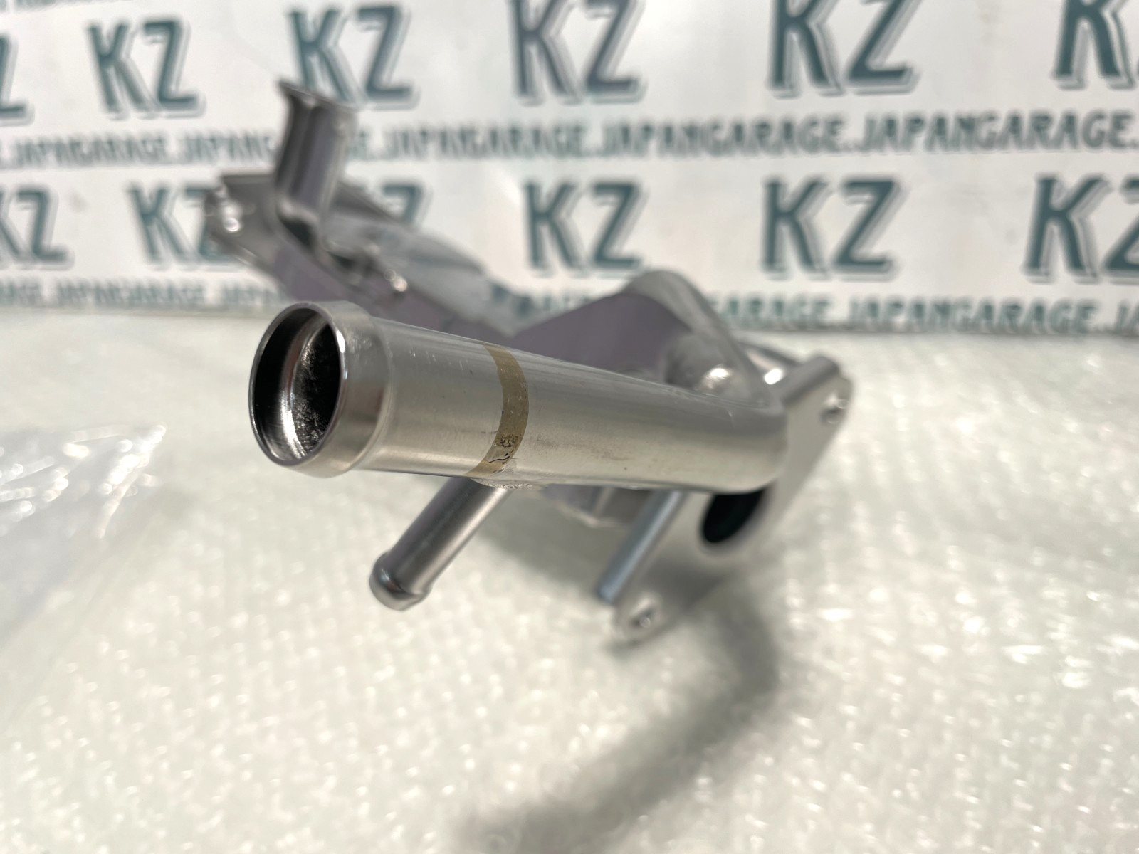 TOYOTA Genuine EGR Pipe Cooler LEXUS CT200H PRIUS / V ZVW30 ZVW35/41 25601-37010