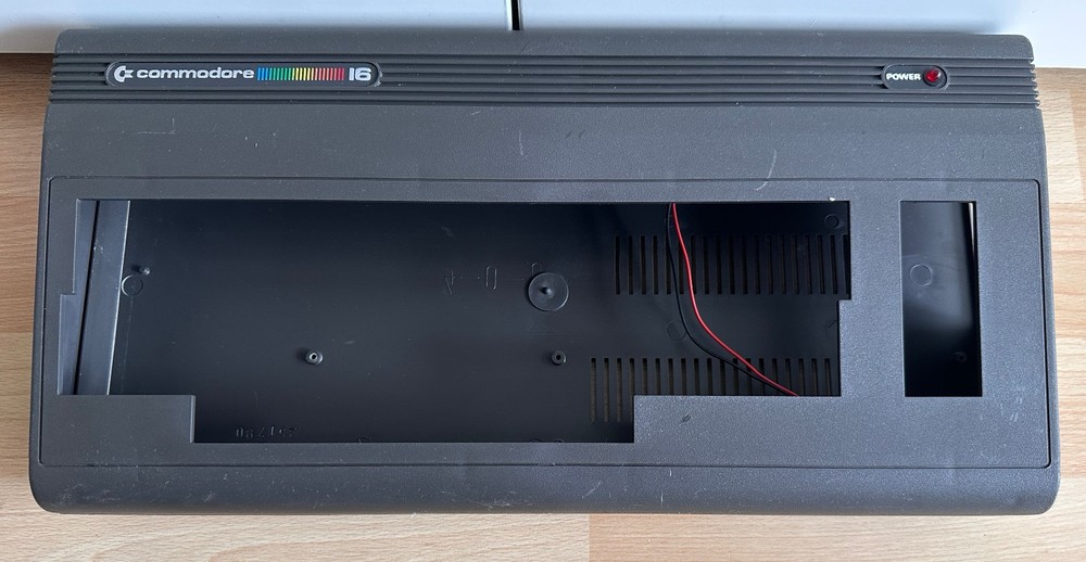 Commodore 16 Chassis, Made in W. Germany #01 26