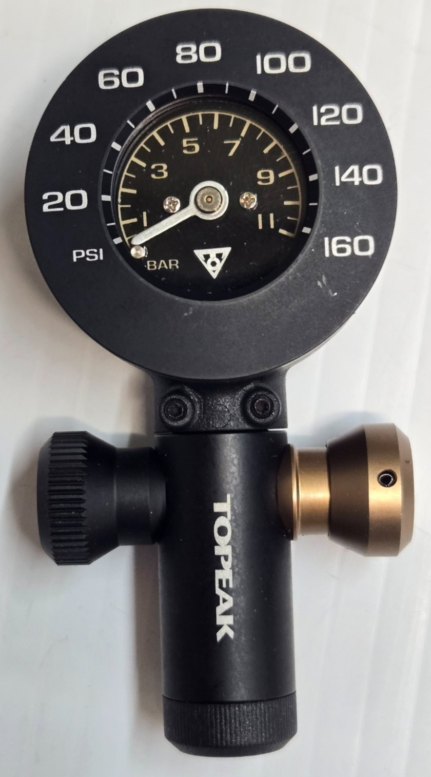 Topeak AirBooster G+ CO2 Inflator with Integrated Tire Pressure Gauge