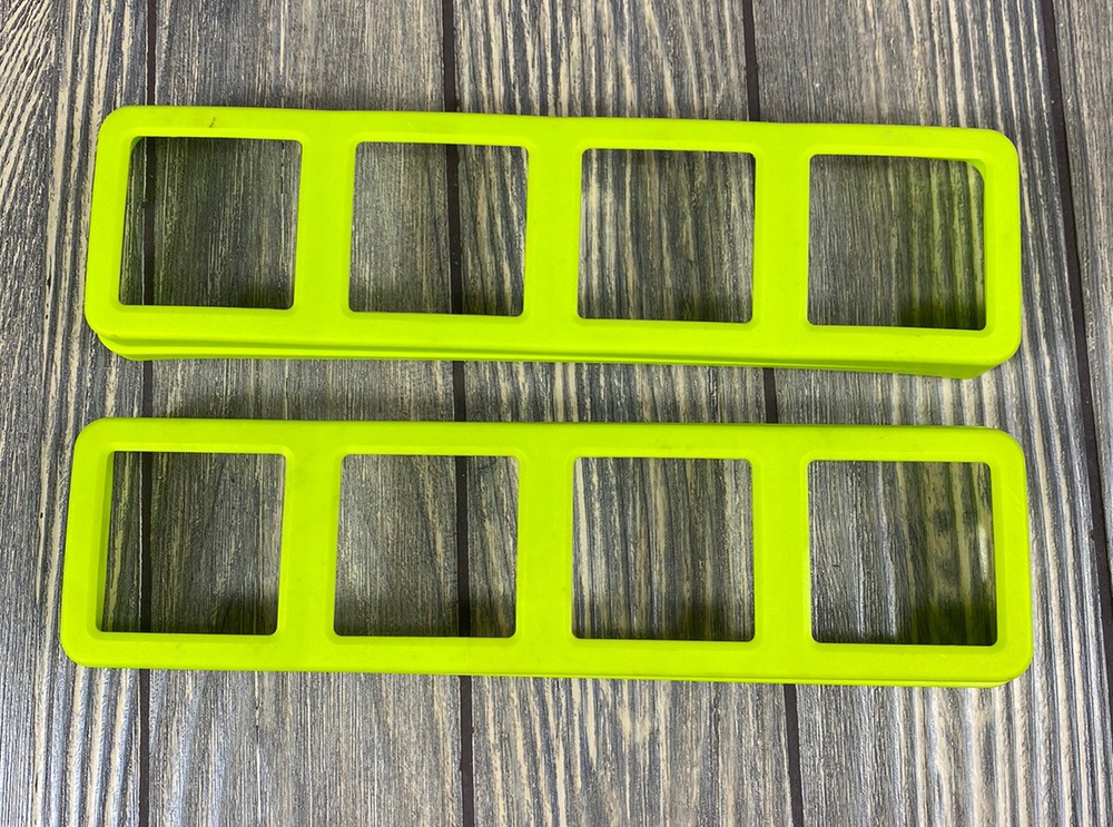 2011 Simon Flash Simon Hasbro Electronic Game Replacement Piece Green Case