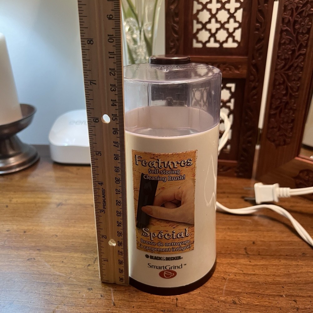 Black & Decker Smart Grind Coffee Bean Grinder Model CBG5 White