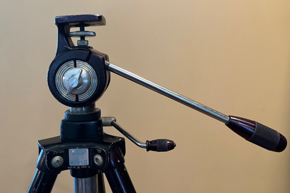 SUPER QUICK SET HUSKY II ELEVATOR TRIPOD EK2