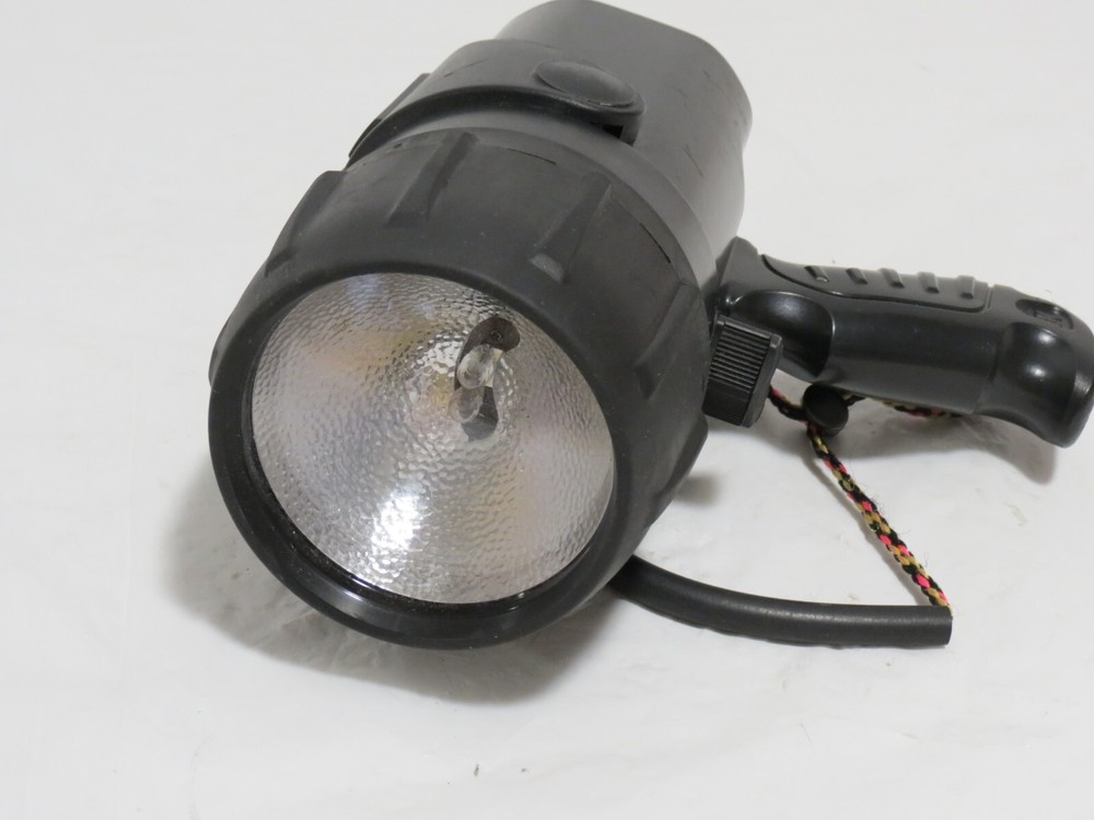 UNDERWATER KINETICS D8 Xenon Dive Light