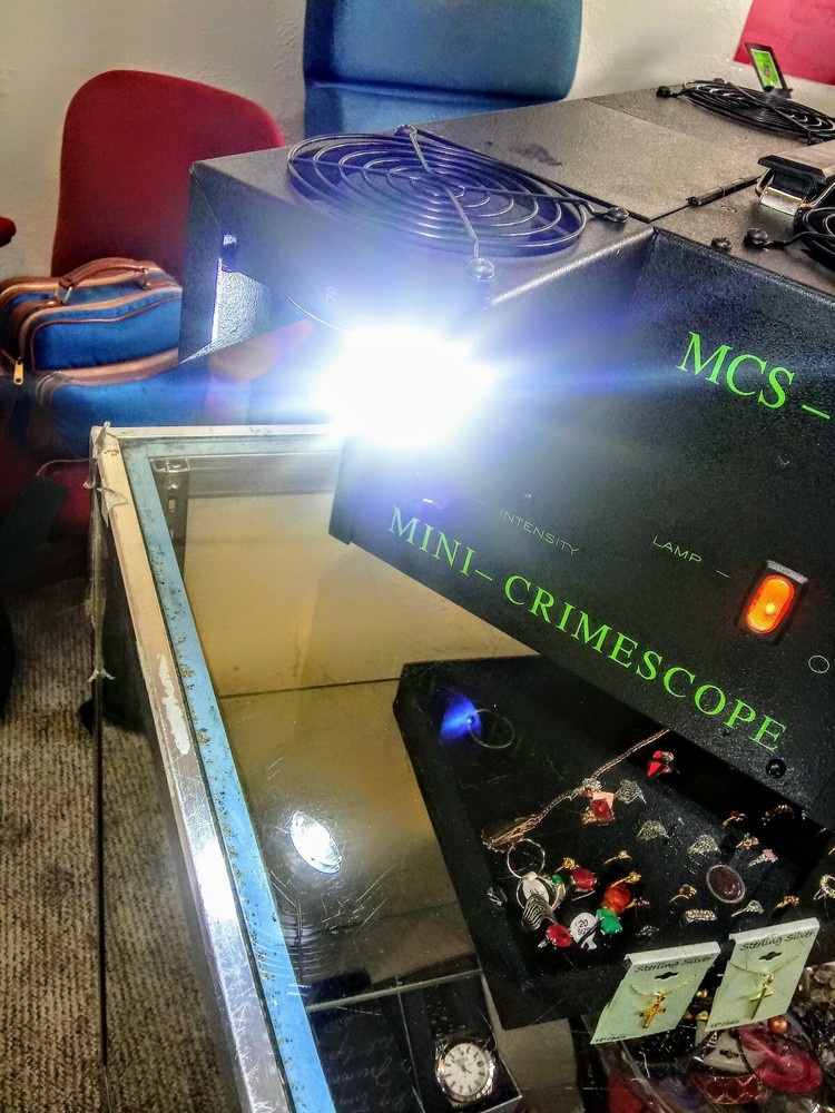 SPEX Mini--Crime Scope 400 Kit and Ultraviolet Light Source